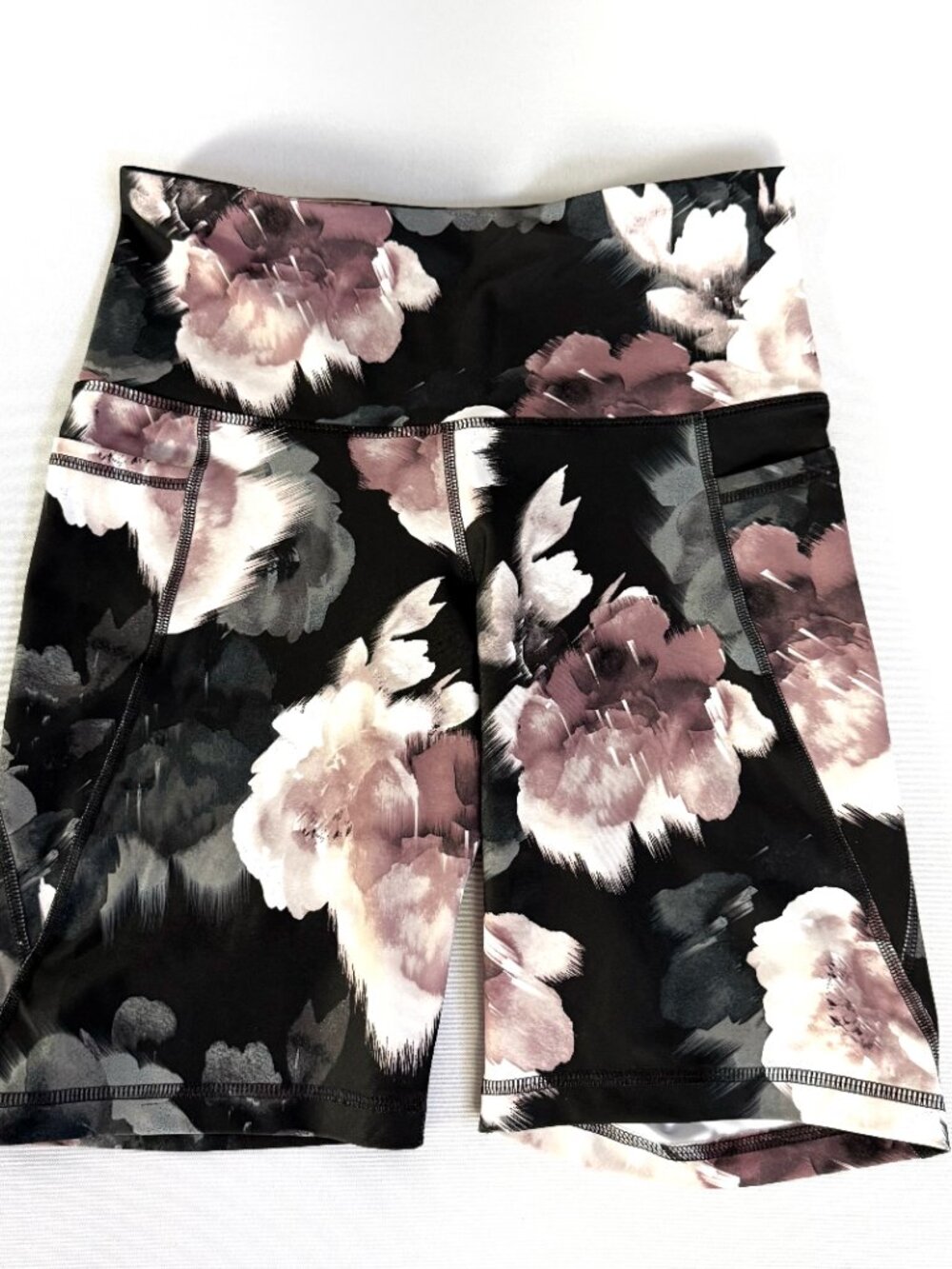 Old Navy Black Floral Bike Shorts - M